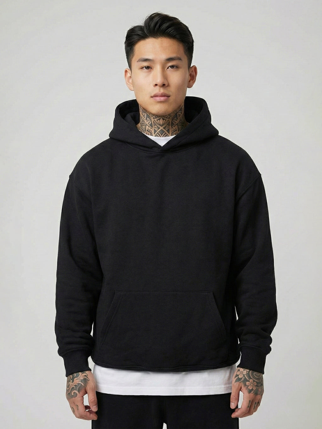 SOLID HOODIE BLACK