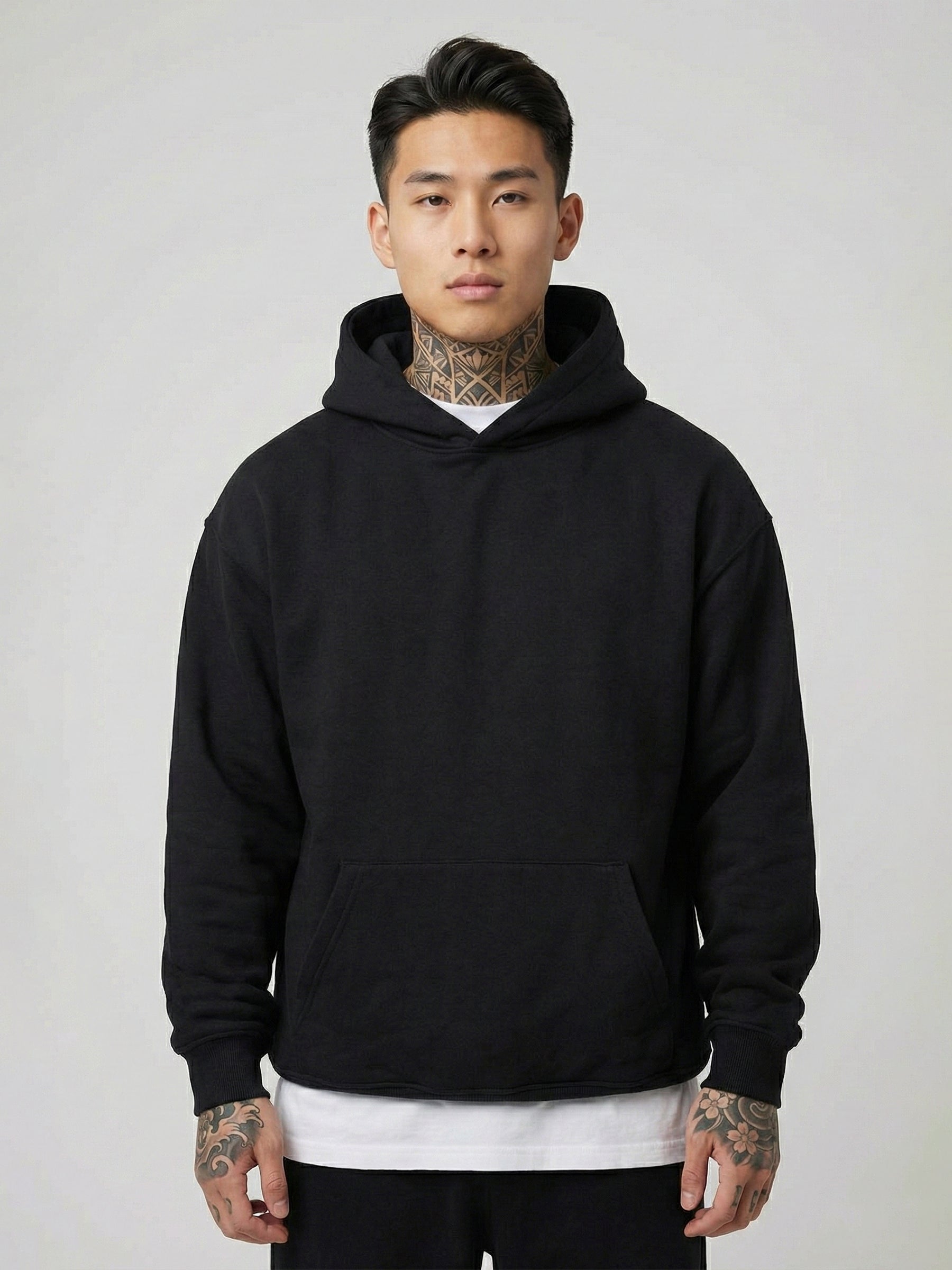 SOLID HOODIE BLACK