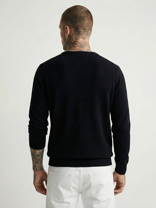 SOLID BLACK SWEATSHIRT
