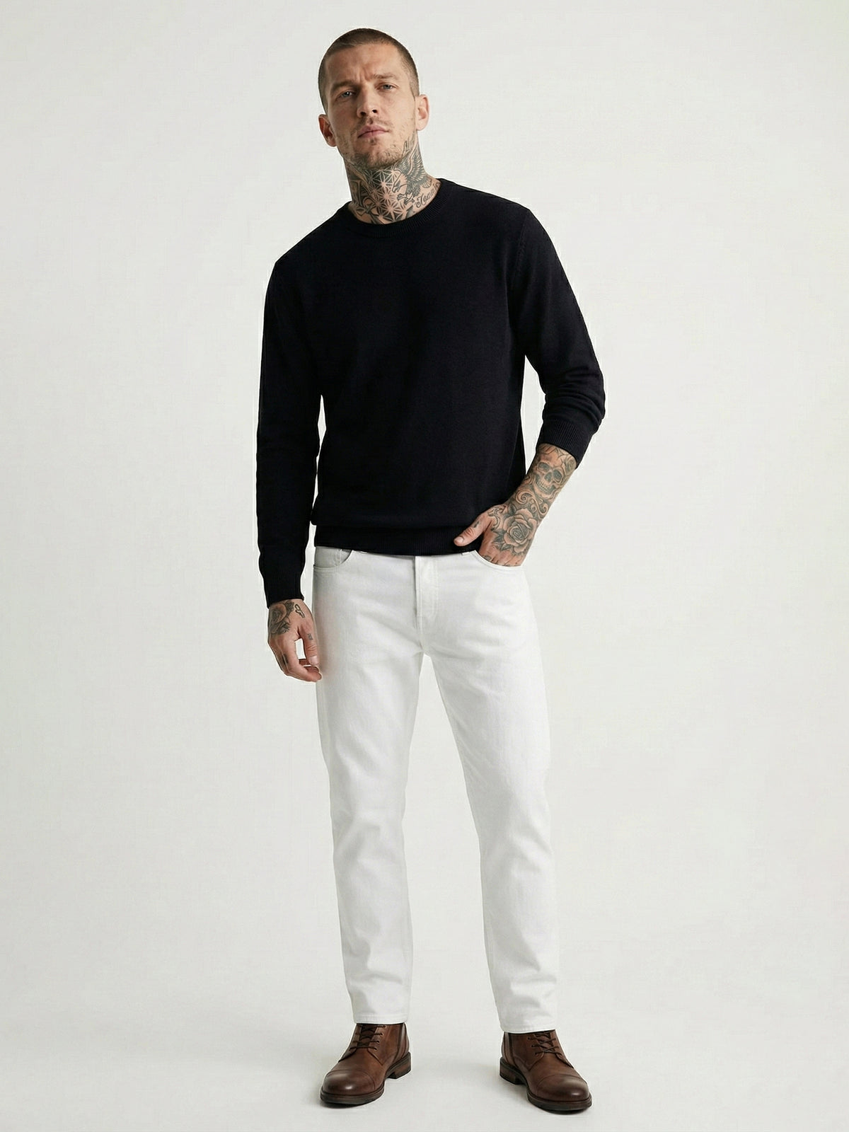 SOLID BLACK SWEATSHIRT