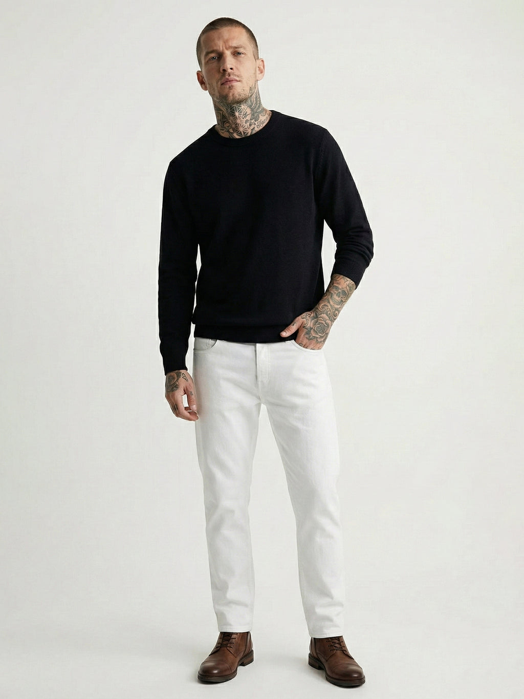 SOLID BLACK SWEATSHIRT