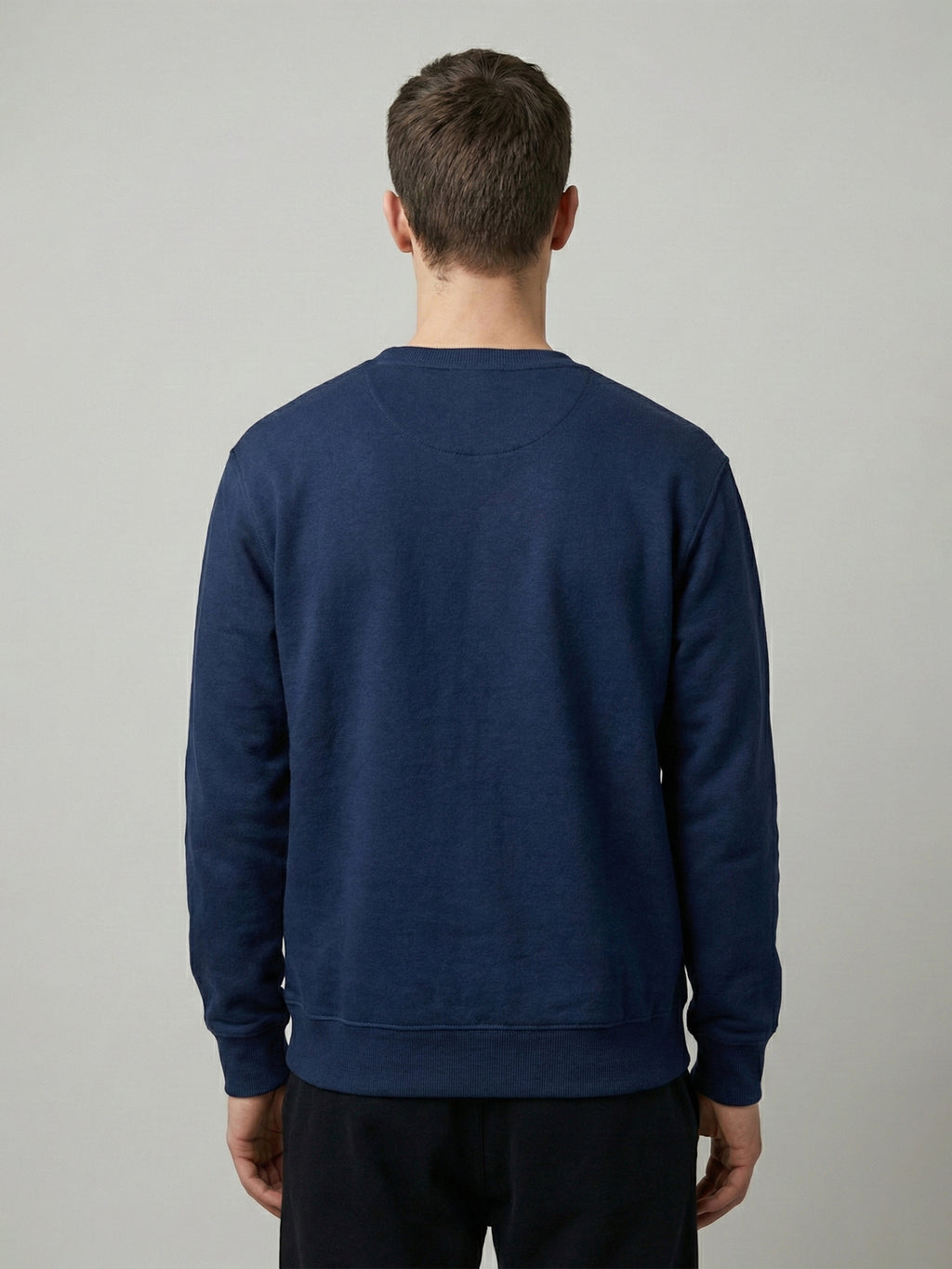 SOLID NEVY SWEATSHIRT